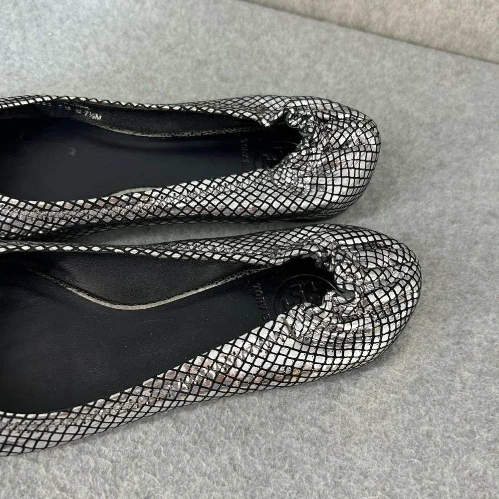 Tory Burch Platinum Silver Embossed Reva Leather Flats Slip On Shoes Size 7.5 M